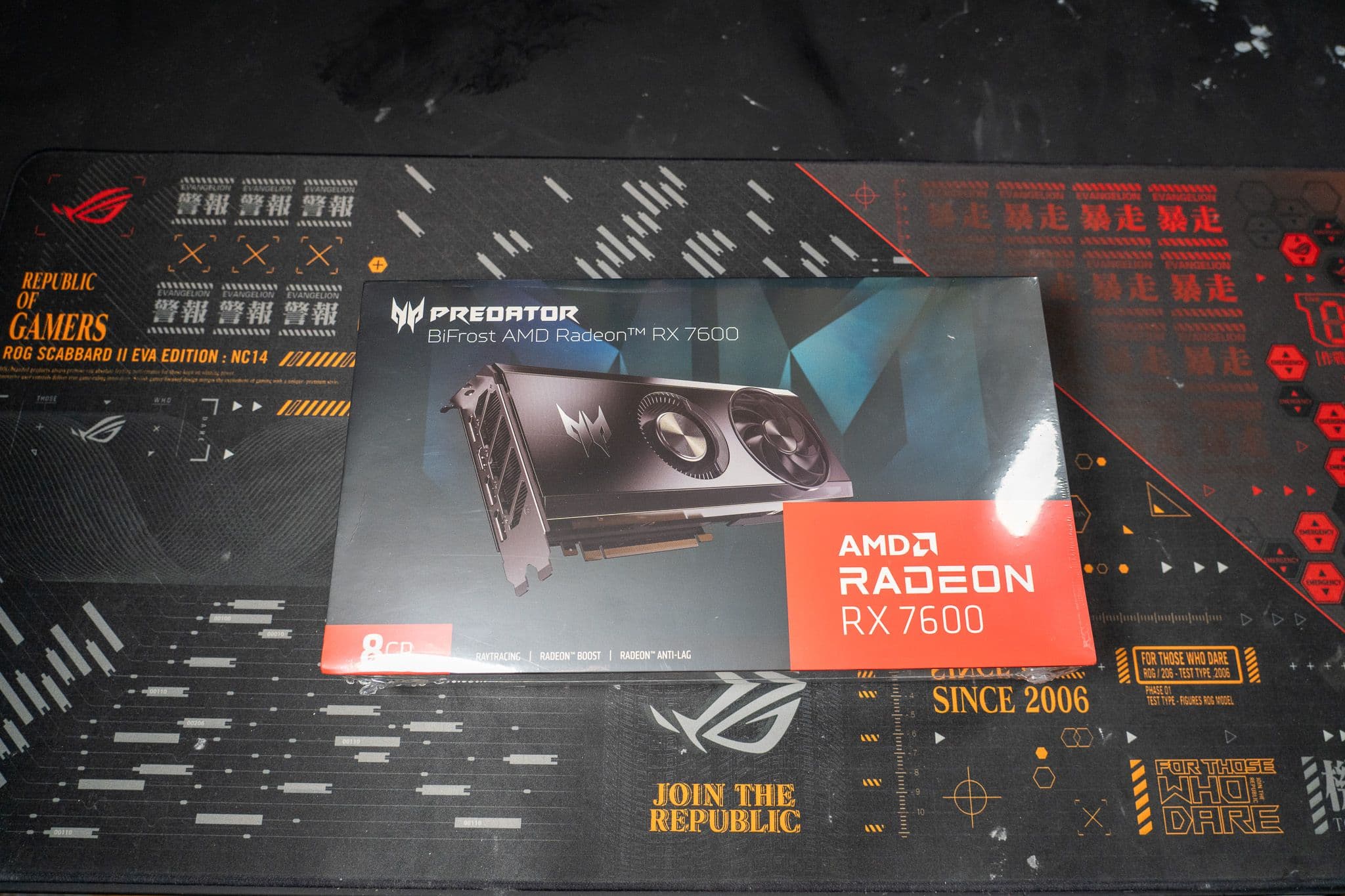 [開箱] 市場挑戰者 Predator BiFrost RX7600 圖片 3
